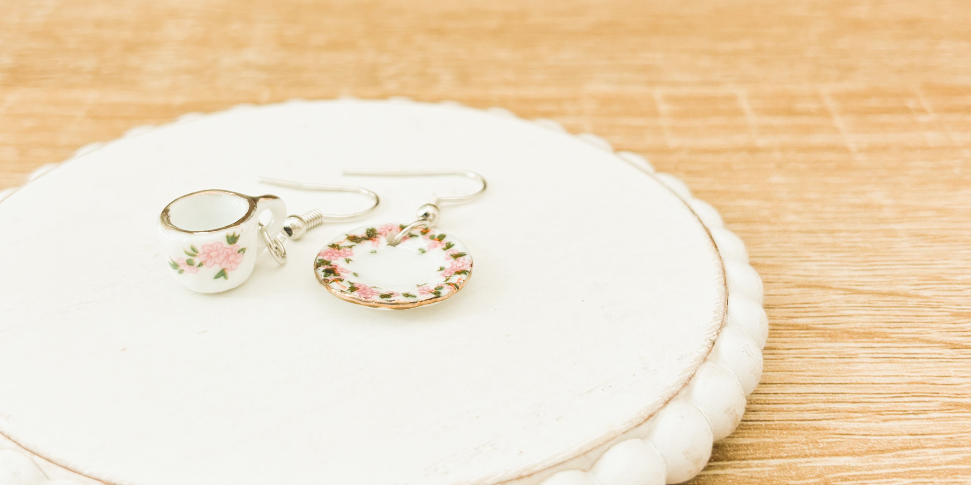Tea Cup Earrings - Pink