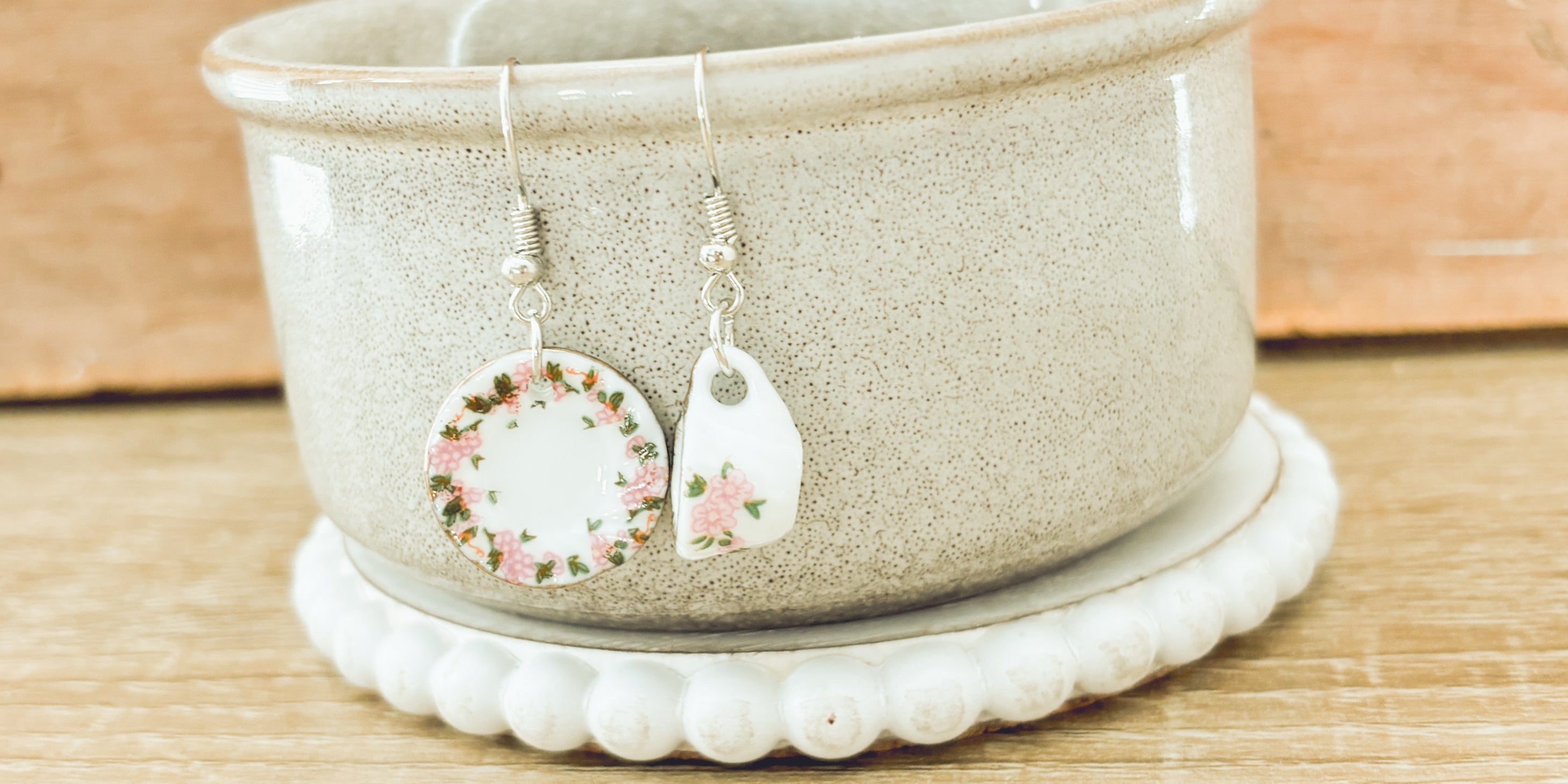 Tea Cup Earrings - Pink